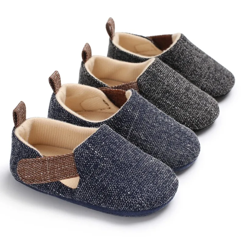 2018 мода темно-синий серый для маленьких мальчиков Обувь младенческой Обувь для малышей Нескользящая жесткой подошвой одежда для малышей