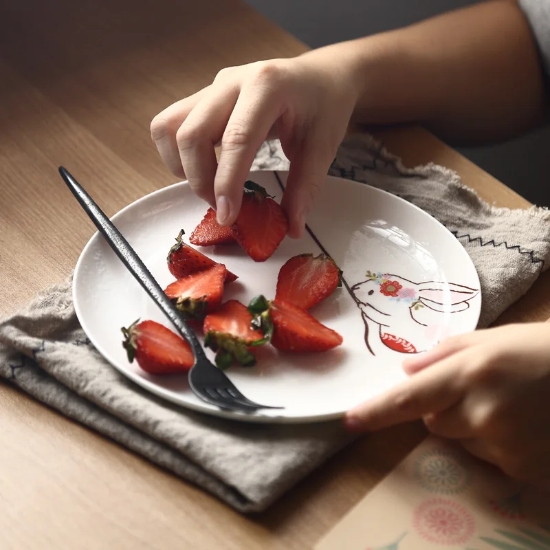 1PC 8 inch Ceramic Dinner Plate Rabbit Animal Dinner Dishes Pasta Steak Dessert Plates Fine Bone China Kitchenware