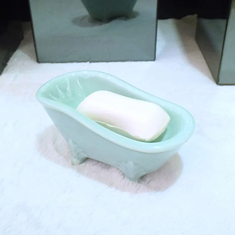 European Ceramic Small Bath Soap Box Drain Soap Tray for Bathroom Hotel Restaurant Soap Dish Holder Originality Wedding Gifts - Цвет: 1