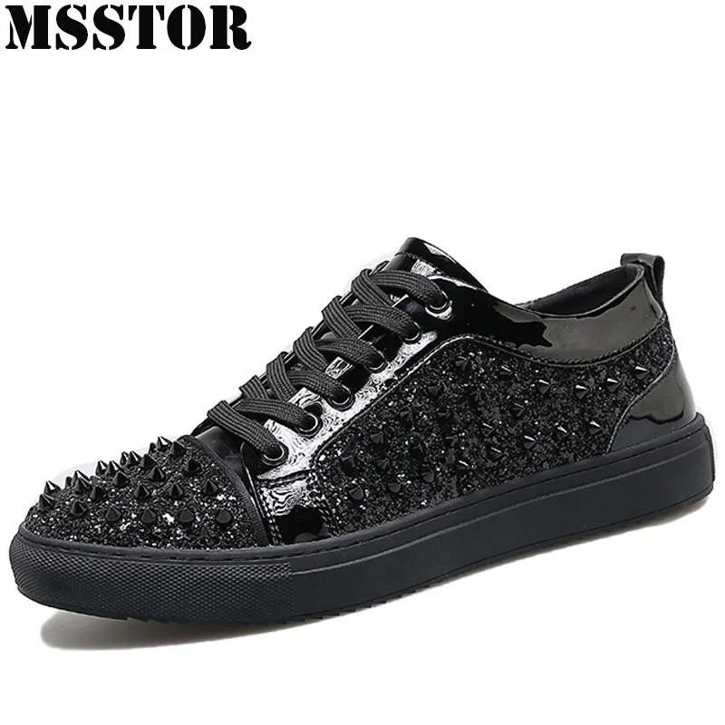 

MSSTOR Rivets Men's Skateboarding Shoes Man Brand Outdoor Athletic Walking Sport Shoes For Men Flat With Black Sneakers For Male
