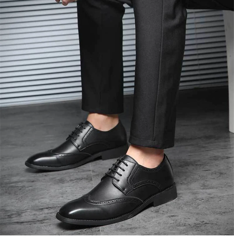 M-anxiu/Большие размеры 38-48; Мужская обувь из воловьей кожи; модные кожаные модельные туфли; коллекция года; мужские туфли-оксфорды с перфорацией типа «броги» с острым носком для свадьбы
