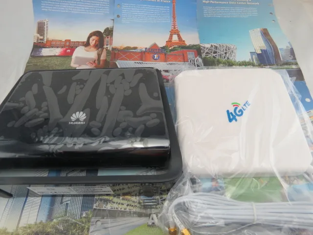 SET of Huawei B890 4G LTE Wireless Mobile Router Smart Hub & Dual 35dBi Antenna 3G & 4G