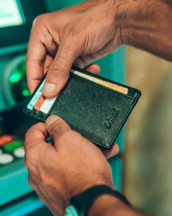 Передний карман минималистский Тонкий кожаный бумажник RFID Блокировка Средний Размеры держателя карты