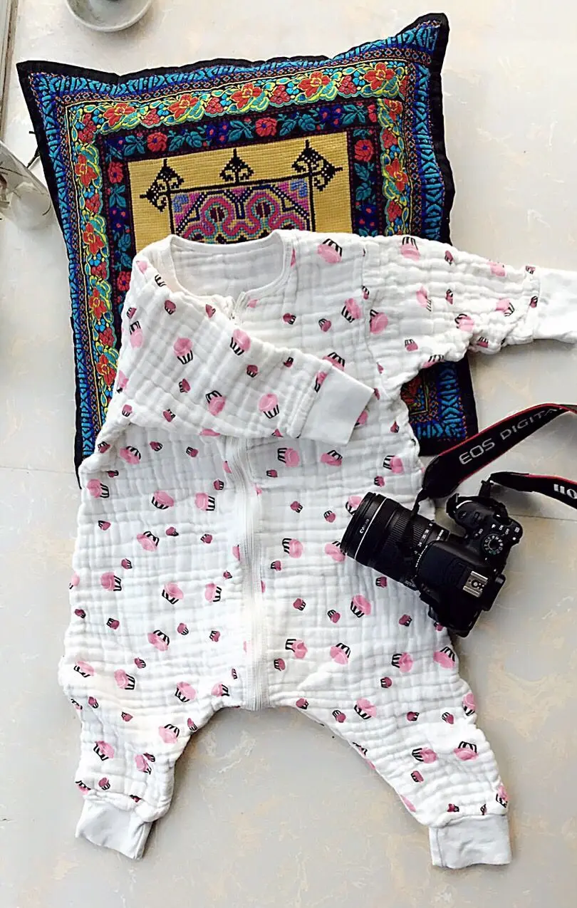 Winter Baby Rompers Clothes Sleeping Bag Six layers of Gauze Long