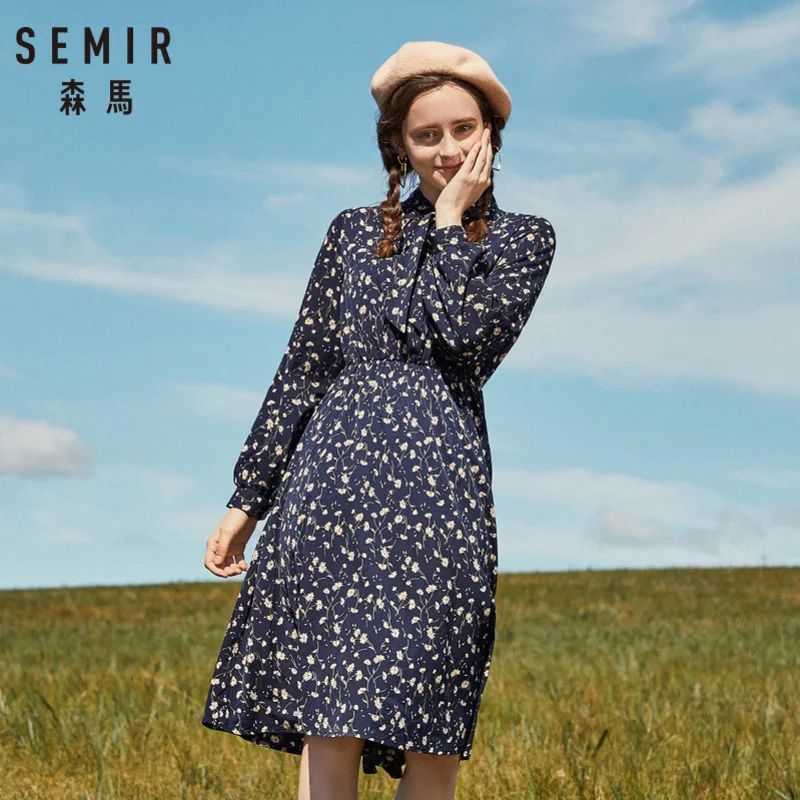 

SEMIR Women Long-sleeved Chiffon Flared Dress with Tie Collar Womens Floral Dress with Gathers at Cuff Elasticized Seam at Waist