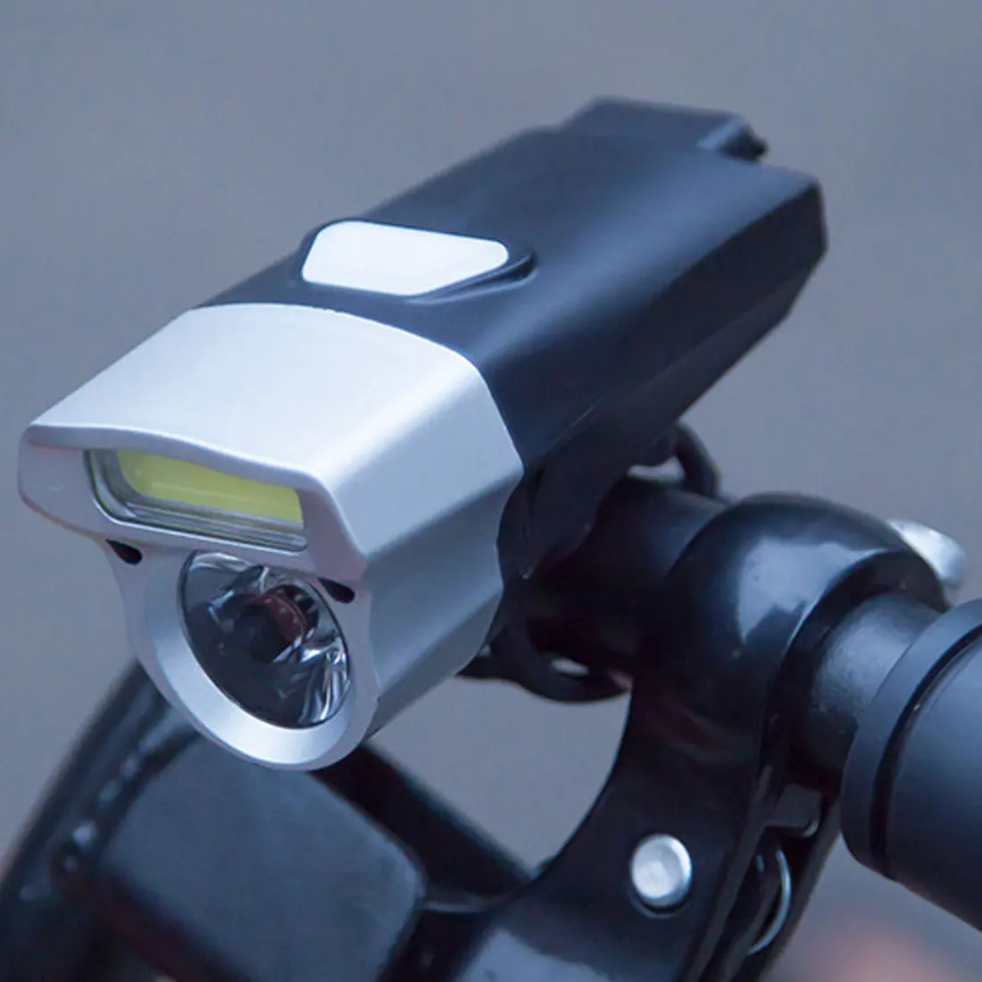 Ultra Bright USB Rechargeable Cycling Bike Light Double Lamp Beads