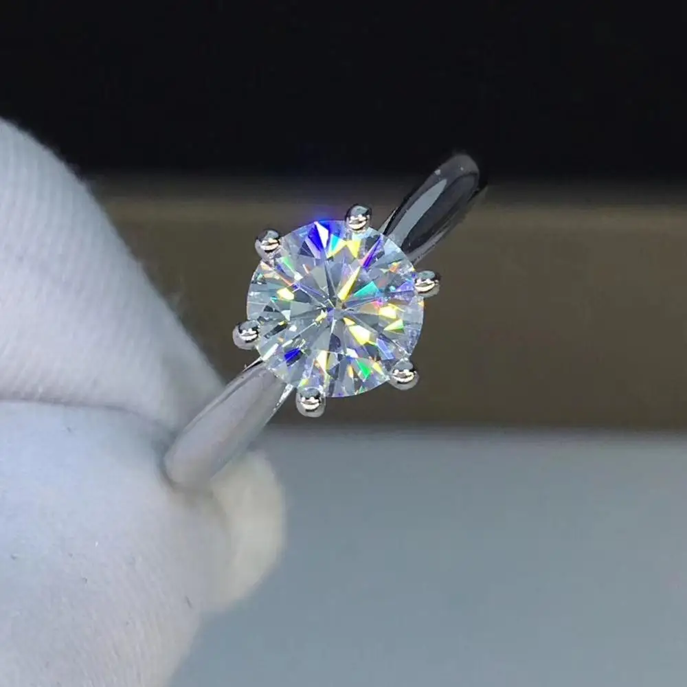 

Round Silver Moissanite Ring 1ct D VVS Luxury Moissanite Weding Ring for Women