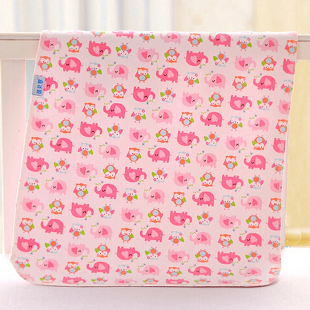 Детские пеленки из двойной фланели для мальчиков и девочек, водонепроницаемые бамбуковые полотенца из волокон, дышащие впитывающие пеленки - Цвет: pink elephant