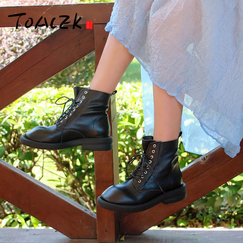 

Autumn and winter new vintage handmade short boots side zipper women's boots Fashion European literature Martin Boots