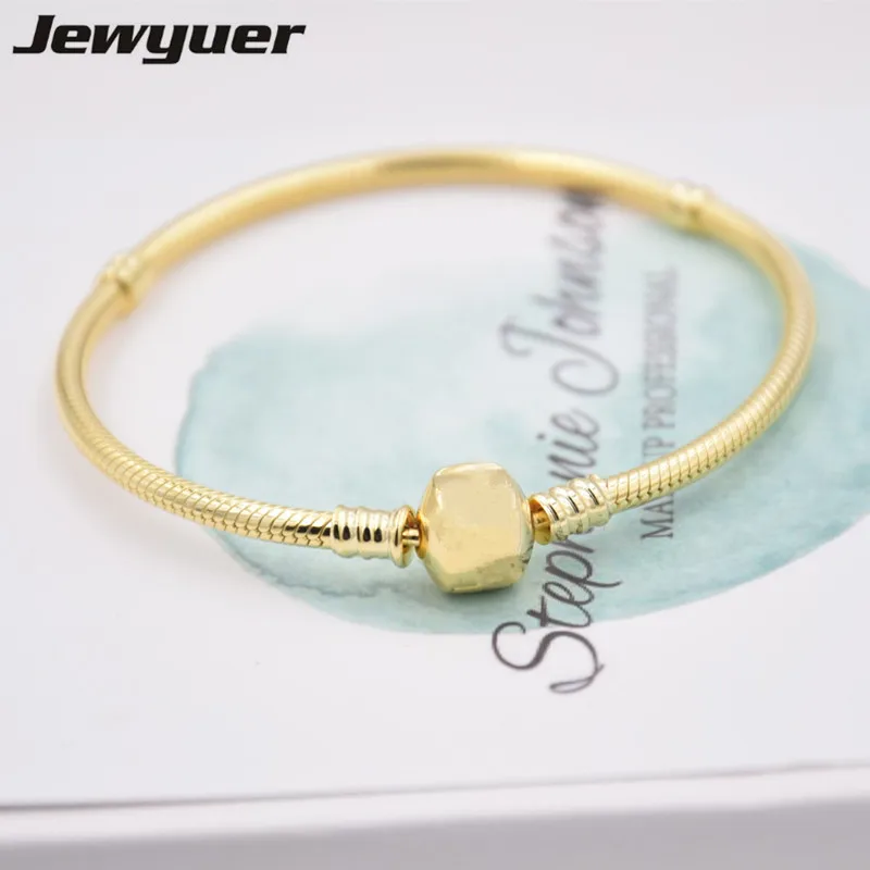 

Gold Snake Chain Bracelet with Clasp fit Genuine 925 Sterling Silver Charms beads bracelets DIY Wholesale fine jewelry YL068