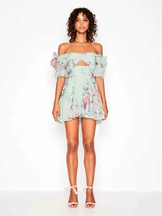 10845180653_985203648