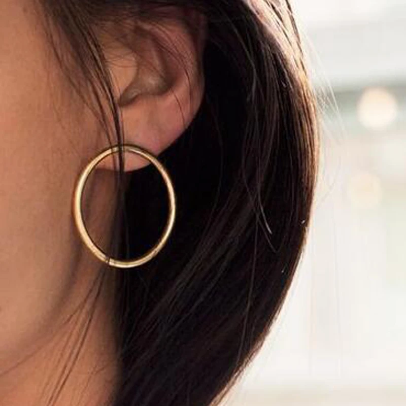 

SexeMara New Simple Korean Fashion Aros Big Round Circle Hoop Earrings for Women Geometric Ear Hoops Earing Brincos Jewelry Gift