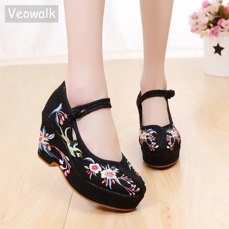 Veowalk Flowers Embroidered Women Cotton Fabric Chunky High Heels Ankle Strap Ladies Casual Comfort Canvas Embroidery Pump Shoes afbeelding