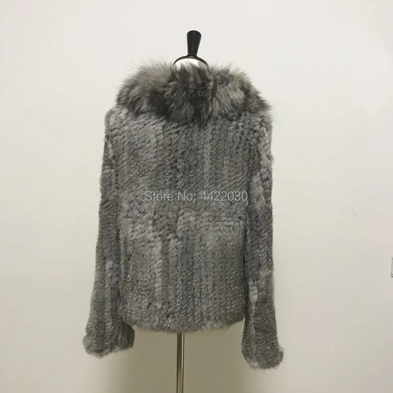 Женское плотное пальто из натурального кроличьего меха теплое с воротником лисы