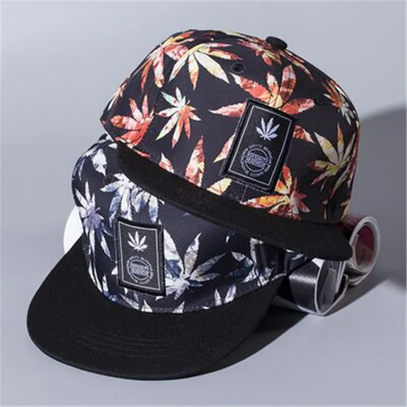 

European and American popular Maple Leaf cloth hat lovers cap Benn mouth street hip-hop baseball cap wholesalele snapback