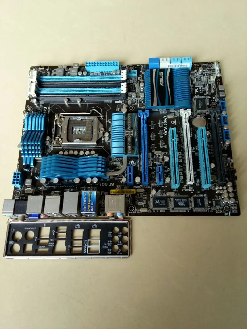 Используется для Asus P8P67 EVO рабочего Материнская плата P67 разъем LGA 1155 i3 i5 i7 DDR3 32G SATA3 USB3.0