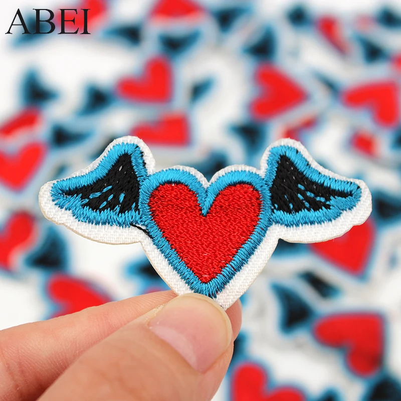 10 шт./лот нашивки с вышивкой Love with Wings Мультяшные аппликации милым сердцем для