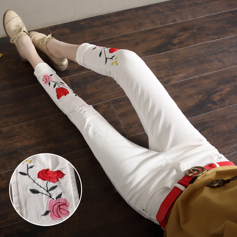 

denim jeans panty women spring summer style autumn 2017 feminin fashion new white Embroidery flower denim pants female A3663