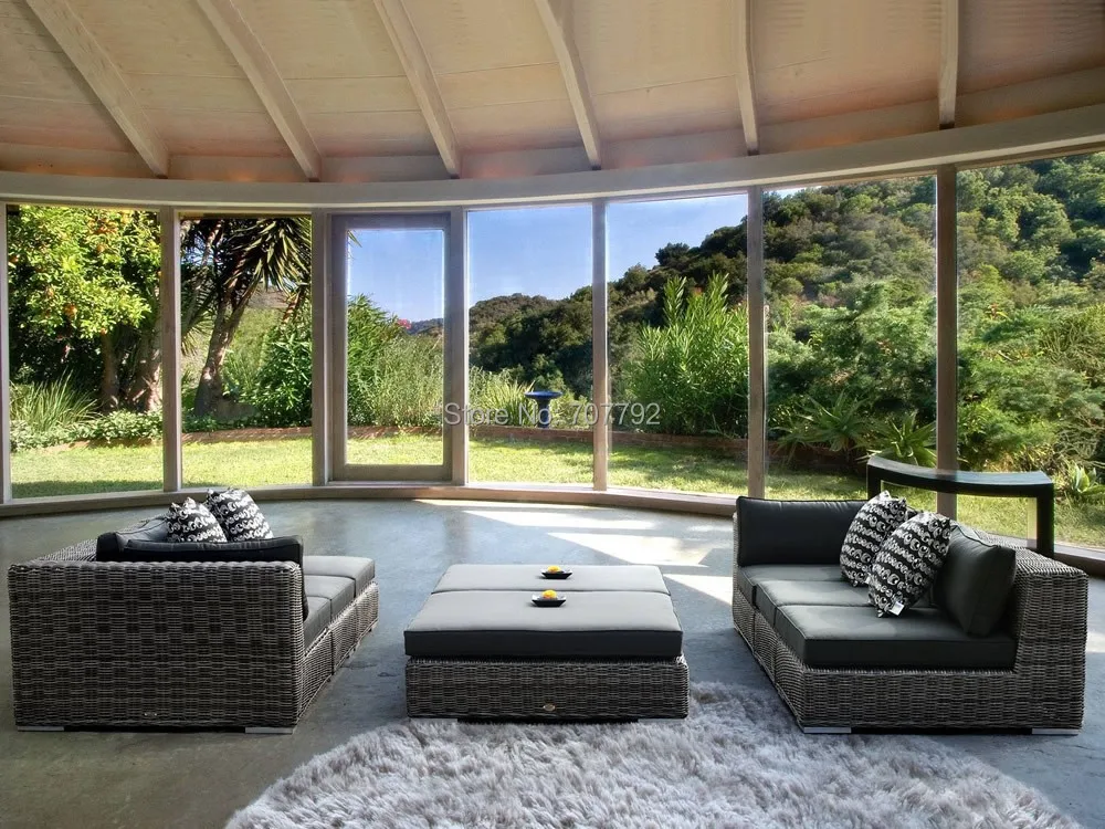 2017 Fancy Outdoor resin rattan steel pipe furniture sofa setin Garden