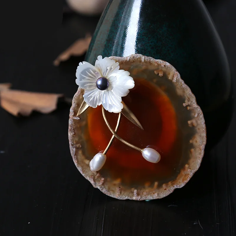 

Amxiu Handmade Natural Agate Necklace Pendant Dual-use Brooches Jewery Natural Pearls Flower Shape Brooch Pins Women Accessories