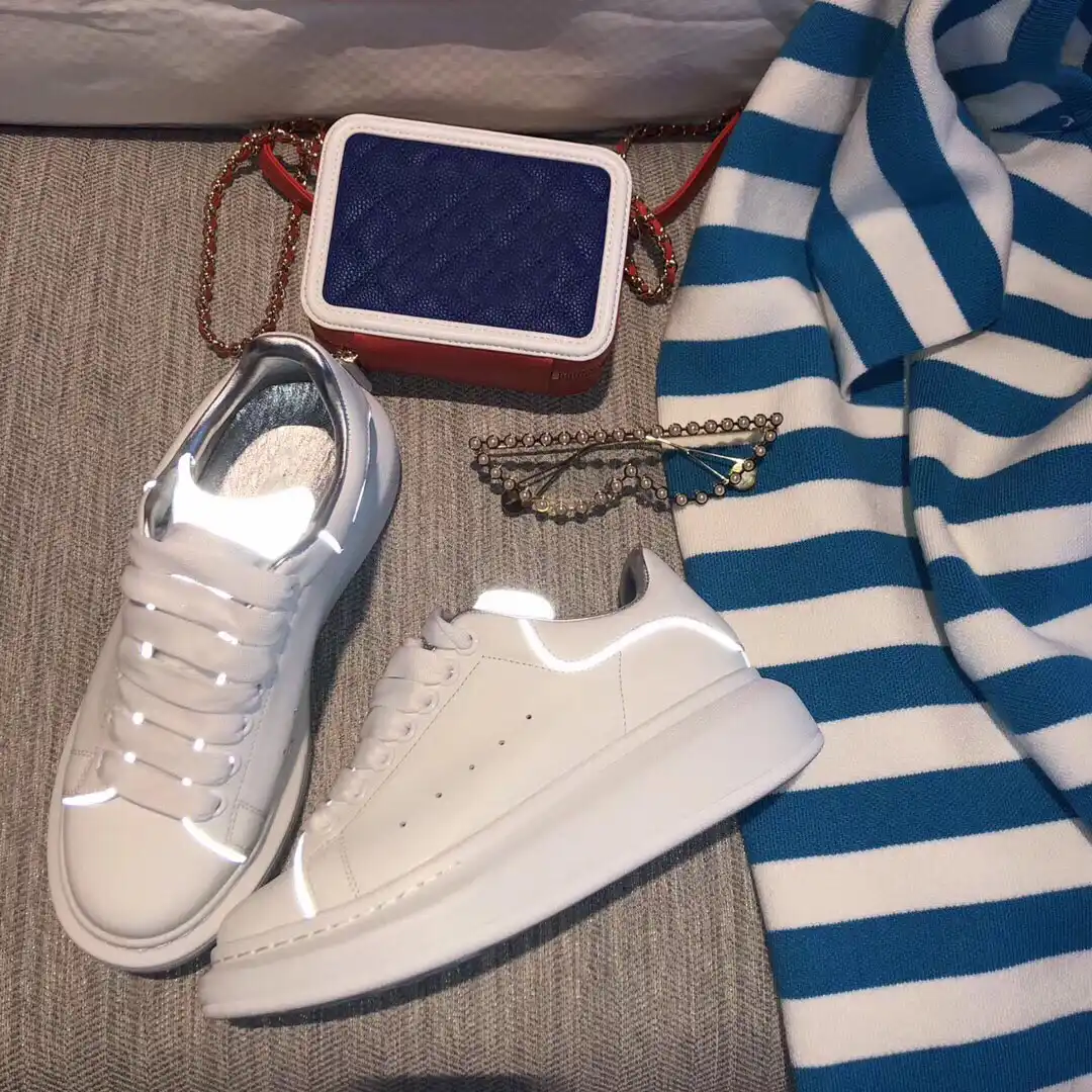 think ladies shoes