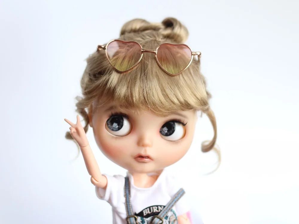 1 шт. 8 см крутые солнцезащитные очки в форме сердца для кукол blyth BJD реквизит для фотографий кукольные очки для кукол постепенное изменение цвета