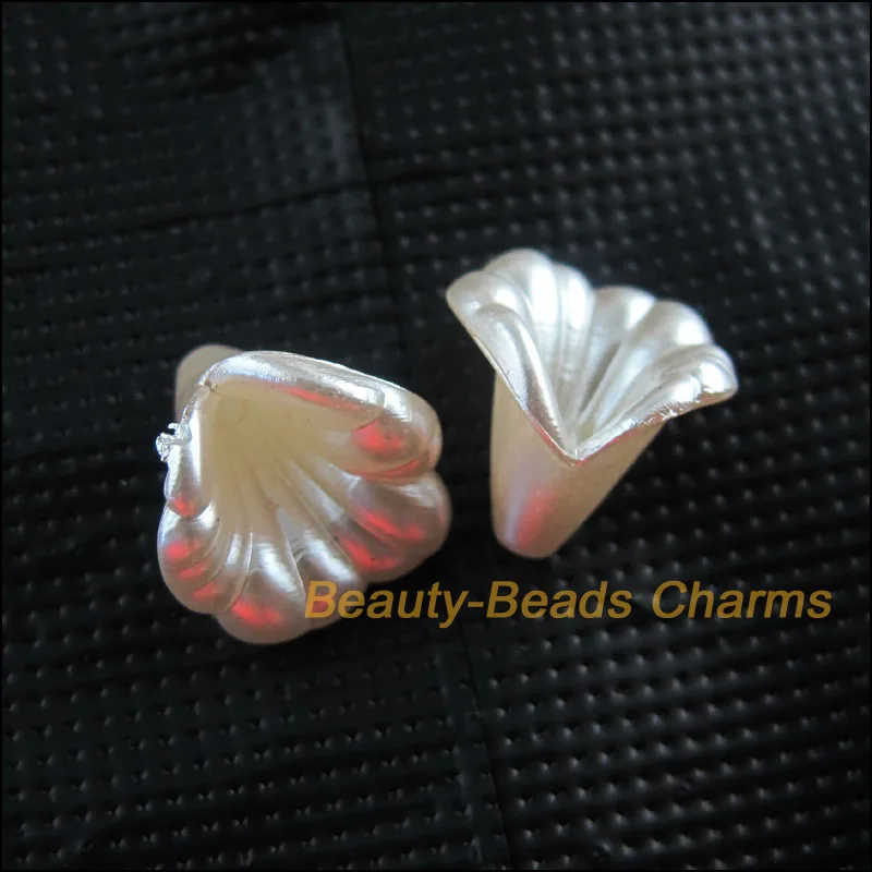 

25 New Charms Acrylic Plastic Flower Horn Spacer End Bead Caps White 13.5x14.5mm