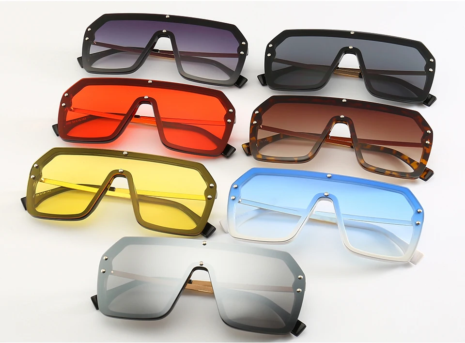Fashionable Square Sunglasses detail (1)