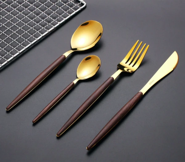 

KuBac Hommi 24pcs golden cutlery set