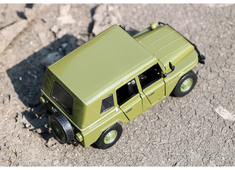 Beijing Jeep 1:28 весы брелок для автомобильных ключей, имитационная модель для мальчиков модель игрушечный автомобиль маятник вездеход военный симулятор с коробкой