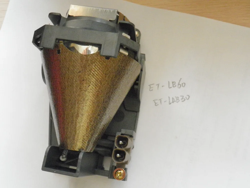 

ET-LAB30 / ET LAB30 Replacement Projector Lamp with housing for PANASONIC PT-LB30 / PT-LB60 / PT-LB55 / PT-UX80NT
