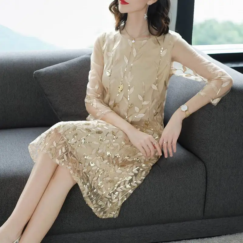 

Vestido High quality New Floral Embroidery Gold Sequin Dress Women Midi Mesh Plus Size Luxury Runway Lace Dress Vestidos 3XL 4X