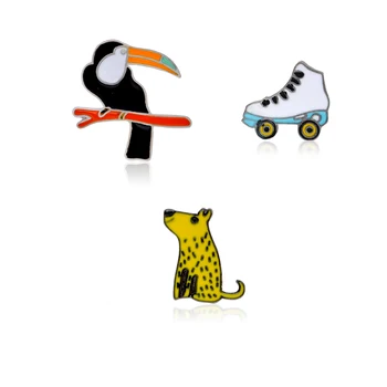

Cartoon Toucan Dog Roller skates Brooch Metal Animal Pin Button Badge Enamel Pin Fashion Jewelry Gift for Women Men