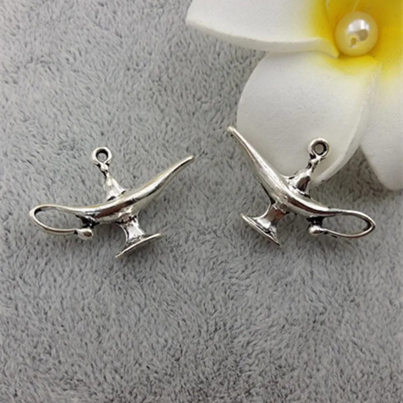 حار بيع 10 أجزاء/وحدة 19X30 ملليمتر العتيقة الفضة لهجة علاء الدين و له رائع سحر المعلقات سحر مجوهرات صنع حار بيع 10 أجزاء/وحدة 19X30 ملليمتر العتيقة الفضة لهجة علاء الدين و له رائع سحر المعلقات سحر مجوهرات صنع