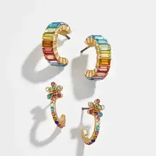 Новые модные стеклянные цвета радуги серьги-гвоздики для женщин Boho стиль геометрические эффектные маленькие круглые серьги богемные ювелирные изделия