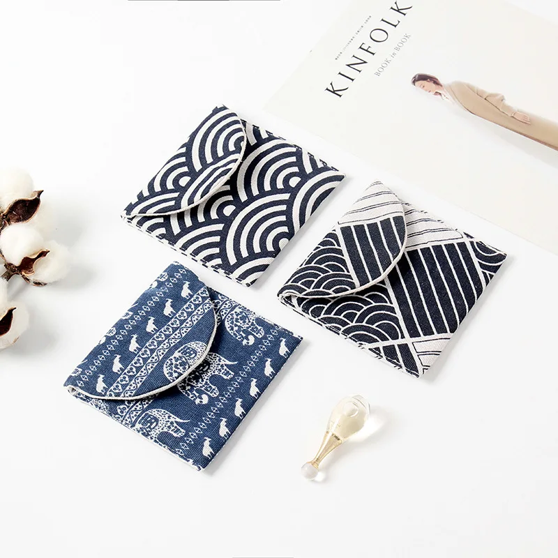 

FOURETAW 1 Piece Creative Brief Japanese Pattern Earphone Coin Data Line Sanitary Towel Home Office Storage Bag