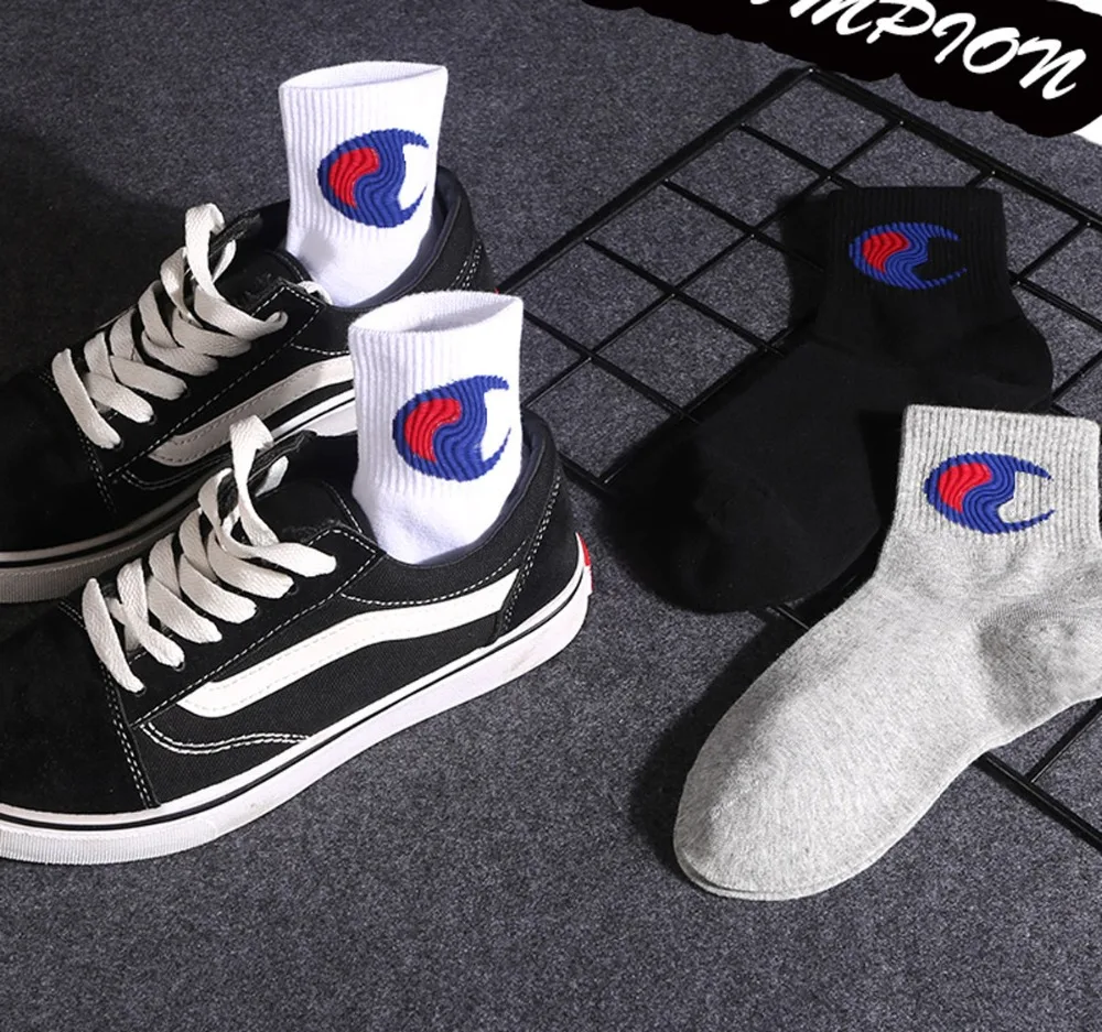 

Harajuku Women Fashionable Letters Brand Cotton Autumn Winter Crew Socks Street Character Solid Striped Sport Casual Socks
