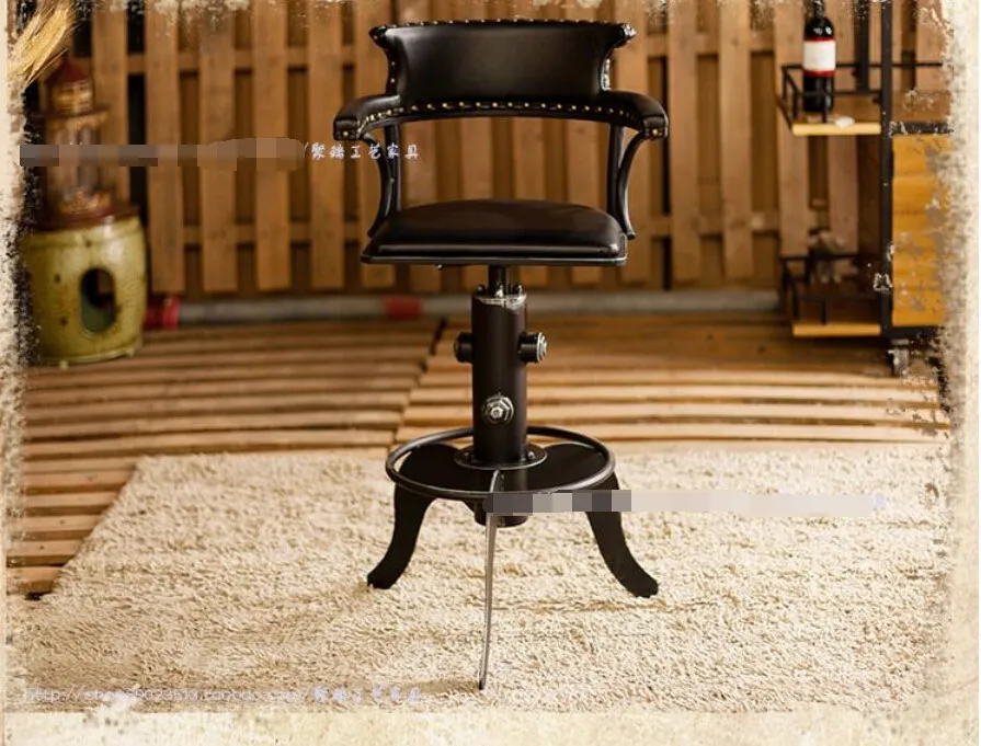 Кованое железное кофейное кресло. Восстановив древние пути, кованое железо может поднимать барный стул. Переднее настольное кресло