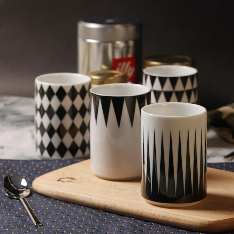 

High Quality Ceramic Mugs Without Handgrip Simple Brief Porcelain 4 Pieces Zakka Breakfast Milk Mug Tea Cups Export Denmark