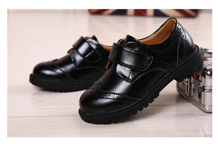 Sapatos para Bebê Sapatos de Couro Casamento e Jantar Banquete para Crianças Meninos Nova Moda Paciente Genuíno Festa Sapatos 4 Mamãe e Bebê