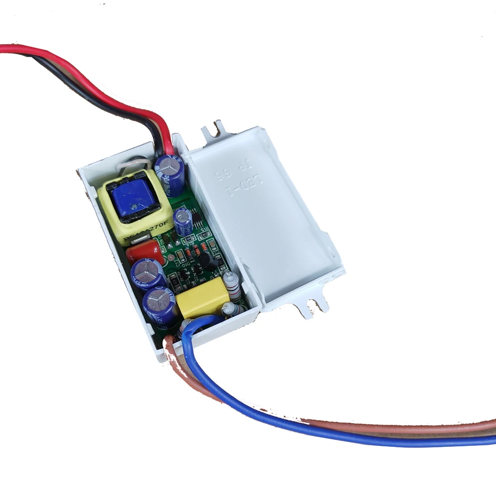 

8.4W Smooth Dimming LED Triac Dimmable Driver SEC 6-12V 500mA 600mA 700mA