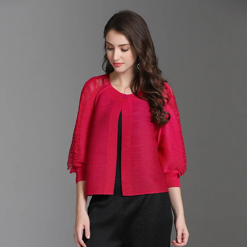 

Plus Size Short Jackets Woman 2018 Autumn Winter New Stretch Miyake Pleated Hollow Out Solid Color Round Neck Cardigan Female