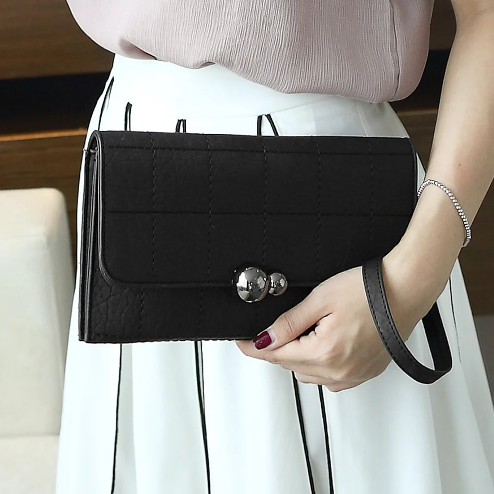 

Ms. Small Shoulder bag Lozenge Collapse bow Leather Shoulder Messenger bag Small Square package Hand bag