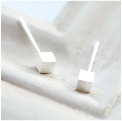 

DreamySky 2018 New Design 925 Sterling Silver Cube Geometry Earrings For Women Fashion Jewelry Free Shipping Brincos