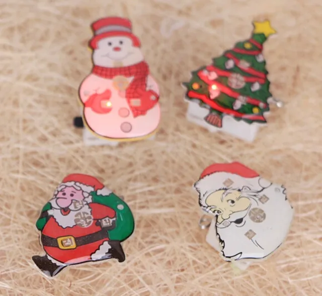 100pcs Cartoon Santa Claus Flashing Pins LED Light Up Badge Brooch 100pcs Cartoon Santa Claus Flashing Pins LED Light Up Badge Brooch Xmas Party Favors Christmas Cheap - 100pcs Cartoon Santa Claus Flashing Pins LED Light Up Badge Brooch