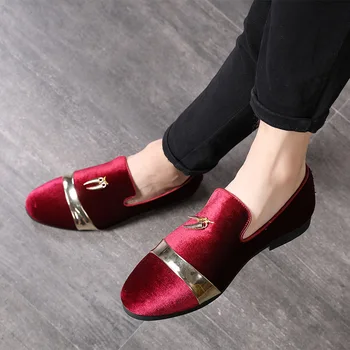 

New Personality Metal Pendant Decorated Slip On Fashion Men leather Shoes New Autumn Men Party Driving Shoes Big size 37-48