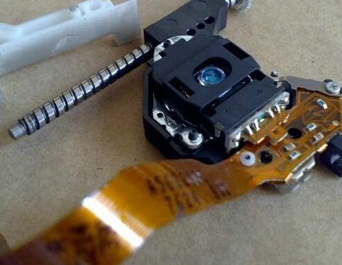 

5 Mazda5 special CD laser head