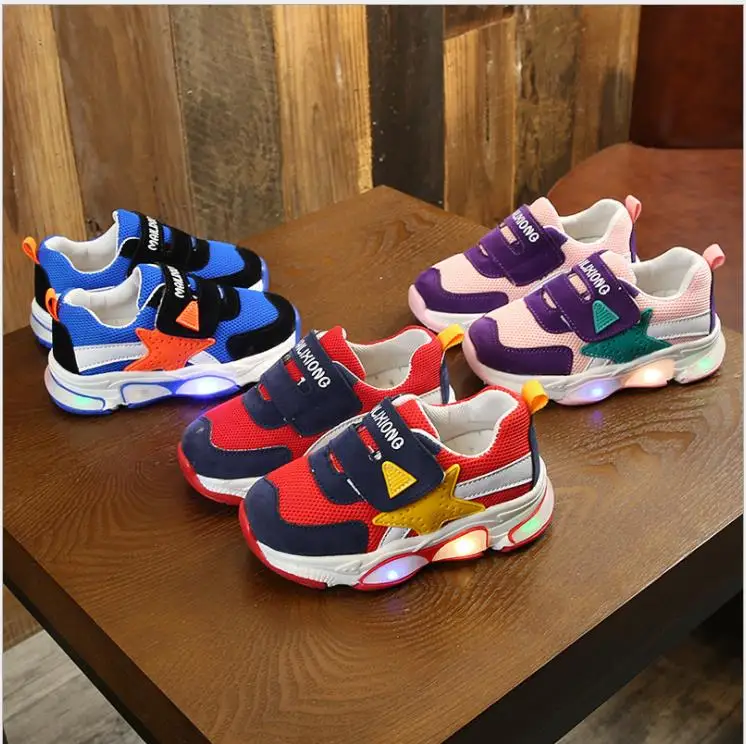

Girls&Boys Sneakers With Light Spring Autumn Winter New LED Fashion Flash Children Kids Breathable Casual Shoes Soft Size 22-31