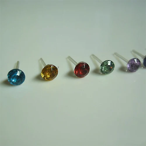 20 шт., женские серьги-гвоздики 5 мм с прозрачным/разноцветным камнем и кристаллами, набор, гипоаллергенные серьги для женщин и девушек, ювелирные изделия