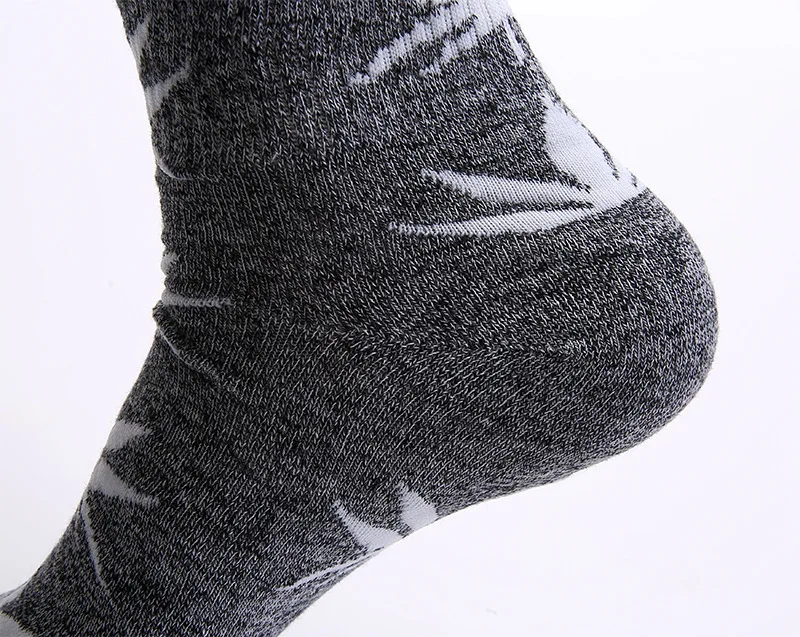 Dilanyifu осень-зима Модные дышащие теплые мужские хлопковые носки повседневные длинные черные носки мужские оптом 10 шт = 5 пар/лот